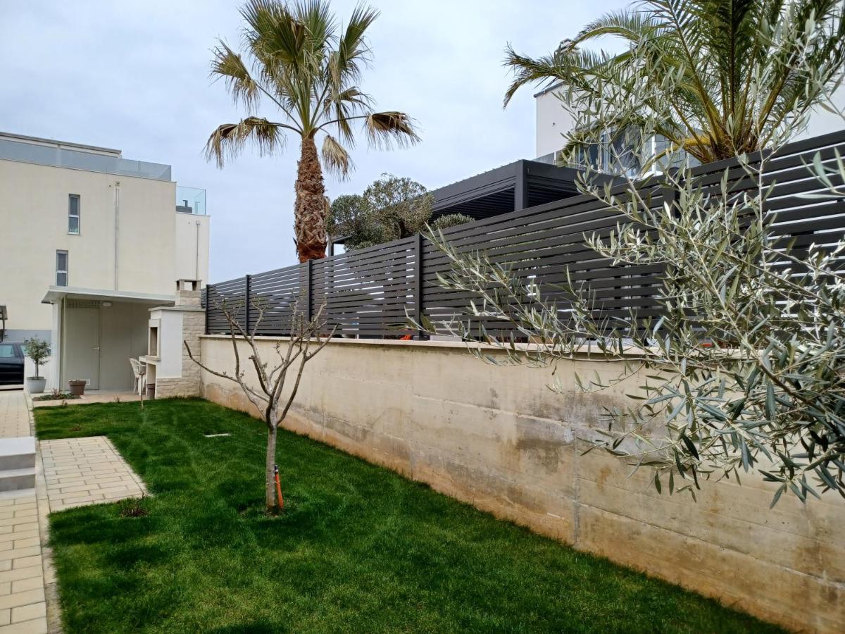 Apartments Leon 1 Novigrad  Bagian luar foto