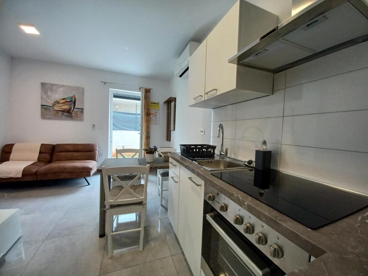 Apartments Leon 1 Novigrad  Bagian luar foto